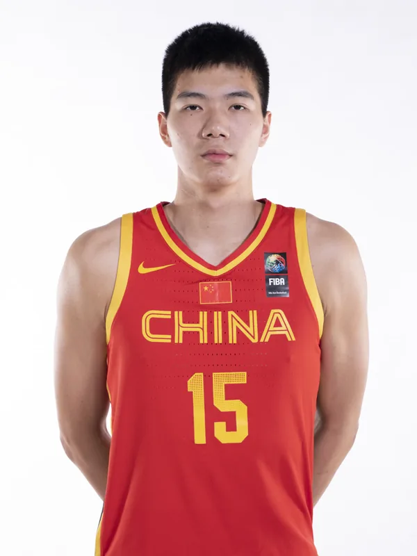 焦泊乔